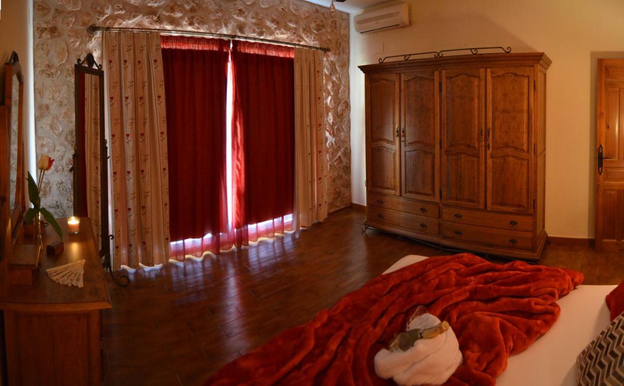 Casa Rural La Toza De Avelino Almagro Luaran gambar